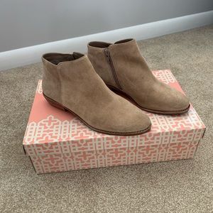 Gianni Bini booties
